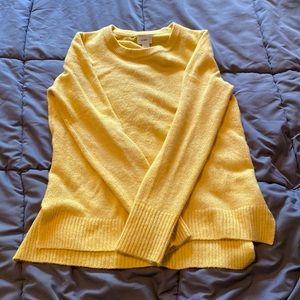 Old Navy Yellow Sweater: M